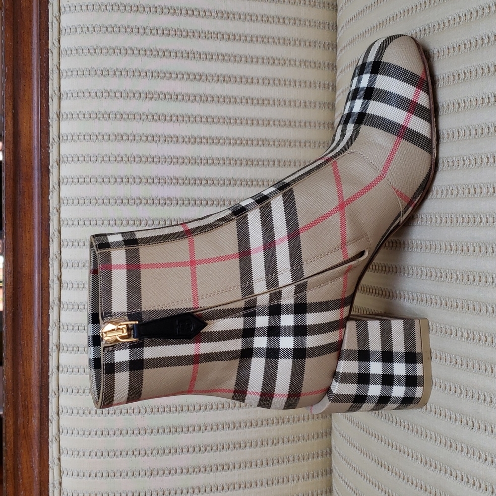BURBERRY ARMDALE CHECK PLAID ANKLE BOOTS - Picture 3 of 14